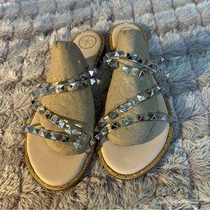 Makers Linda Flat Sandals New